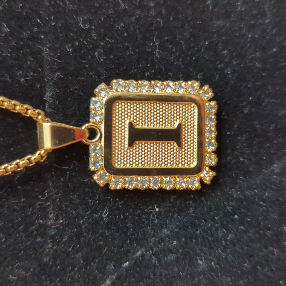 NWOT (260) Gold toned Necklace with Initial "I" Pendant - costume jewelry